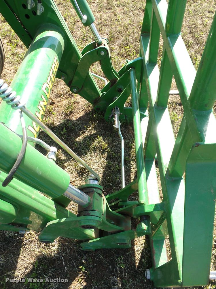 image for item DB4028 2012 John Deere 6125R tractor