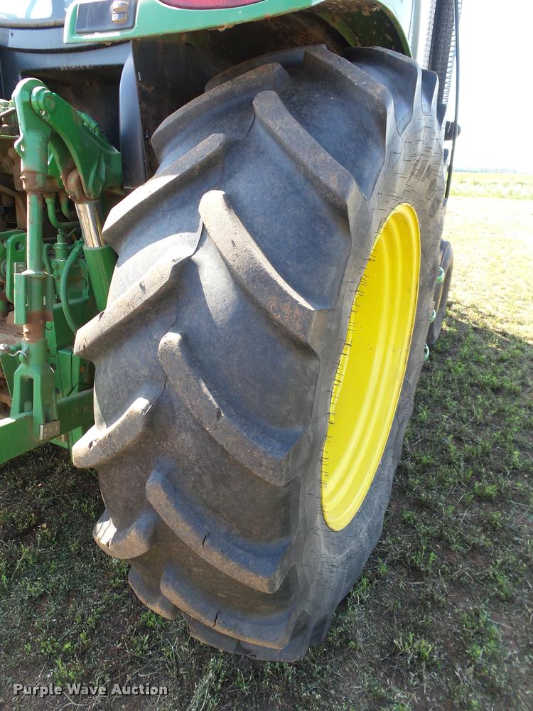 image for item DB4028 2012 John Deere 6125R tractor