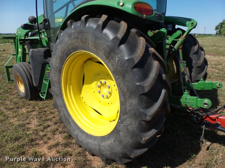 image for item DB4028 2012 John Deere 6125R tractor