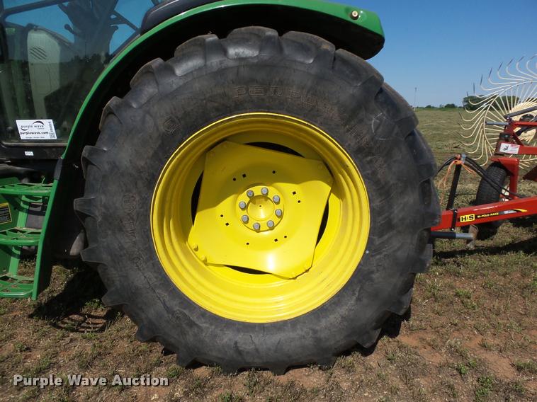 image for item DB4028 2012 John Deere 6125R tractor