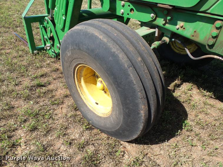 image for item DB4028 2012 John Deere 6125R tractor