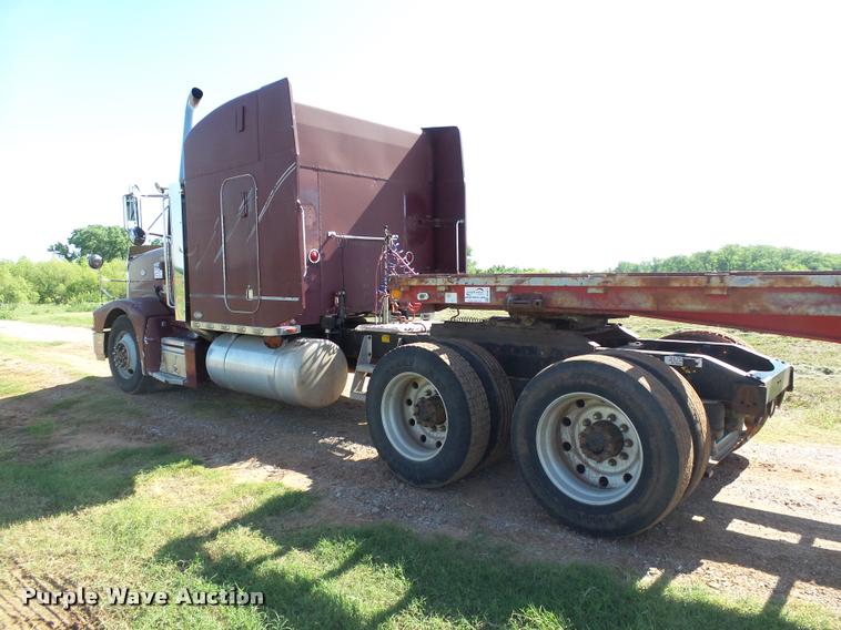 image for item DB4030 1995 Peterbilt 377 semi truck