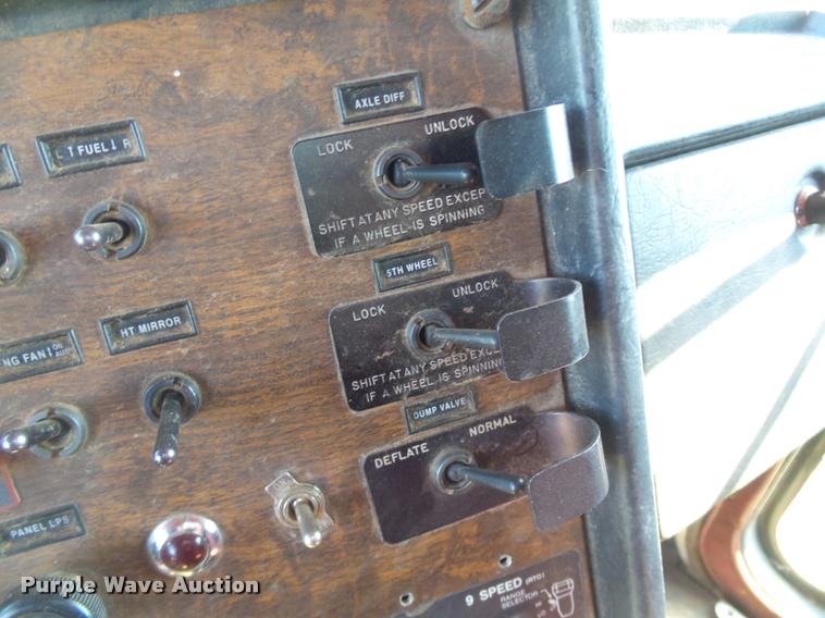 image for item DB4030 1995 Peterbilt 377 semi truck