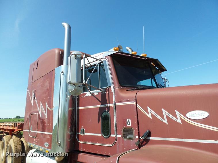 image for item DB4030 1995 Peterbilt 377 semi truck
