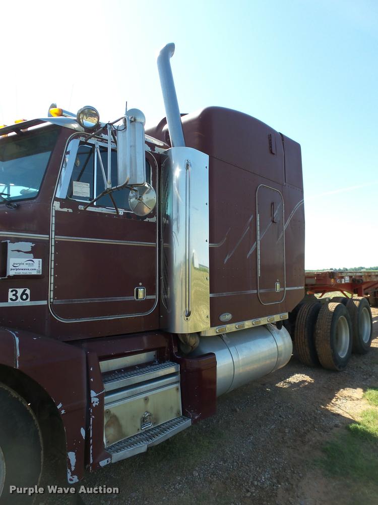 image for item DB4030 1995 Peterbilt 377 semi truck