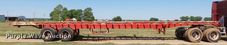 image for item DB4031 1974 Fruehauf/Hobbs FBEP42 flatbed trailer