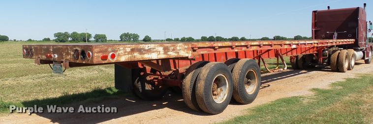 image for item DB4031 1974 Fruehauf/Hobbs FBEP42 flatbed trailer