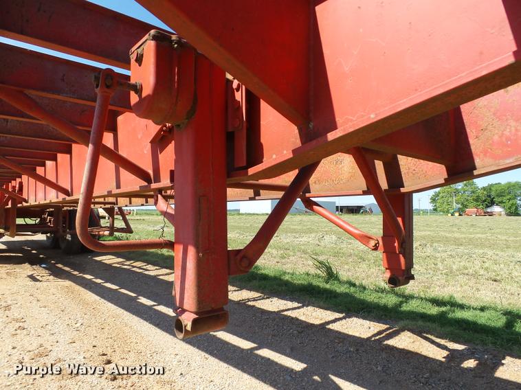 image for item DB4031 1974 Fruehauf/Hobbs FBEP42 flatbed trailer