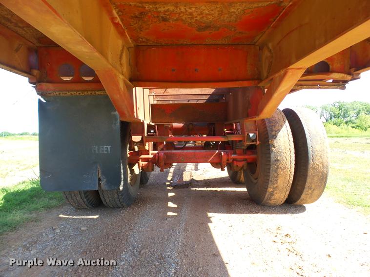 image for item DB4031 1974 Fruehauf/Hobbs FBEP42 flatbed trailer