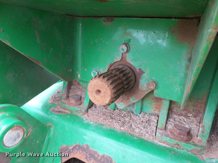 image for item DB4034 2009 John Deere CX15 Flex-Wing rotary mower