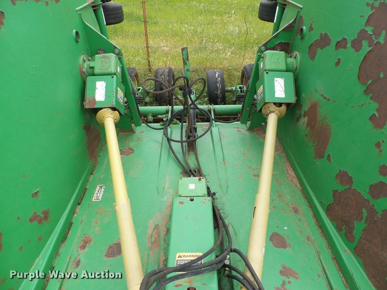 image for item DB4034 2009 John Deere CX15 Flex-Wing rotary mower