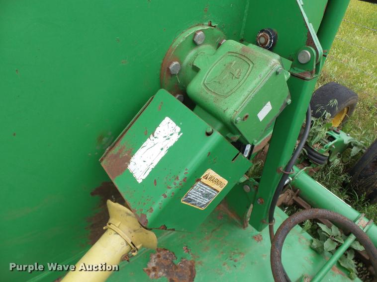 image for item DB4034 2009 John Deere CX15 Flex-Wing rotary mower