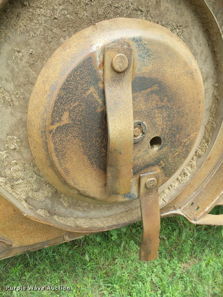 image for item DB4034 2009 John Deere CX15 Flex-Wing rotary mower