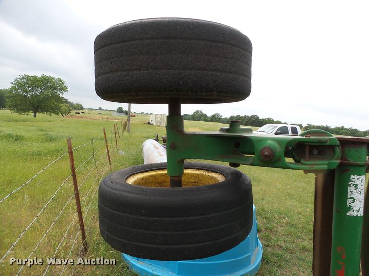 image for item DB4034 2009 John Deere CX15 Flex-Wing rotary mower