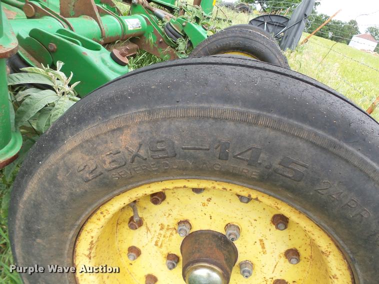 image for item DB4034 2009 John Deere CX15 Flex-Wing rotary mower