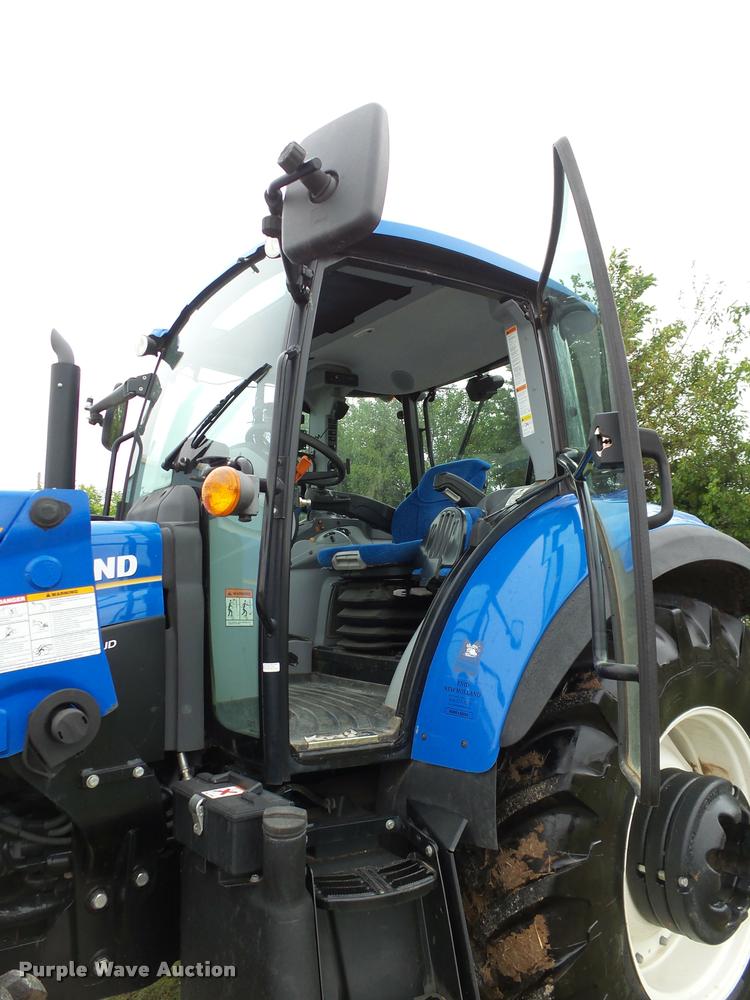 image for item DB4719 2014 New Holland T5.115 Electro Command MFWD tractor