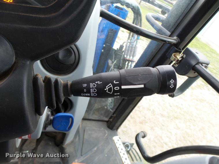 image for item DB4719 2014 New Holland T5.115 Electro Command MFWD tractor