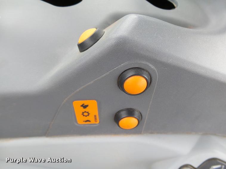 image for item DB4719 2014 New Holland T5.115 Electro Command MFWD tractor