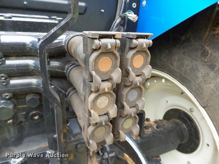 image for item DB4719 2014 New Holland T5.115 Electro Command MFWD tractor