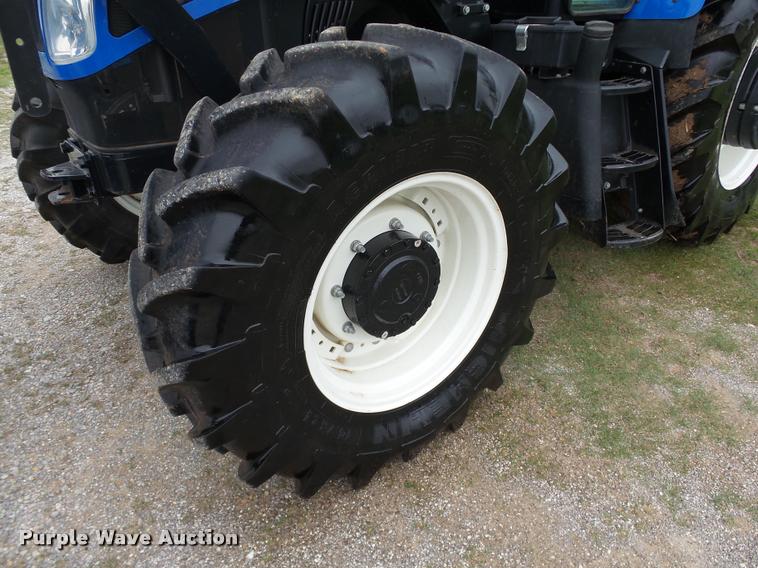 image for item DB4719 2014 New Holland T5.115 Electro Command MFWD tractor