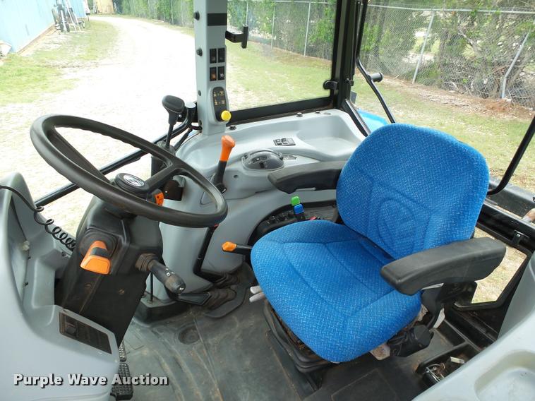 image for item DB4721 2012 New Holland T5070 MFWD tractor