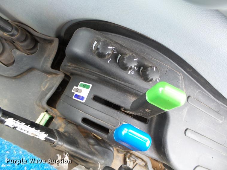 image for item DB4721 2012 New Holland T5070 MFWD tractor