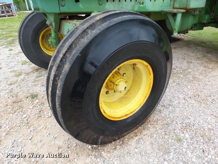 image for item DB4722 1974 John Deere 4630 tractor