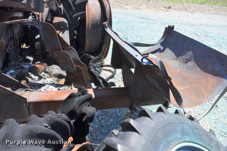 image for item DC6458 2003 Case IH MX285 MFWD tractor