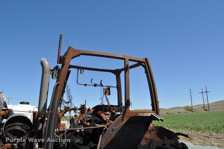 image for item DC6458 2003 Case IH MX285 MFWD tractor