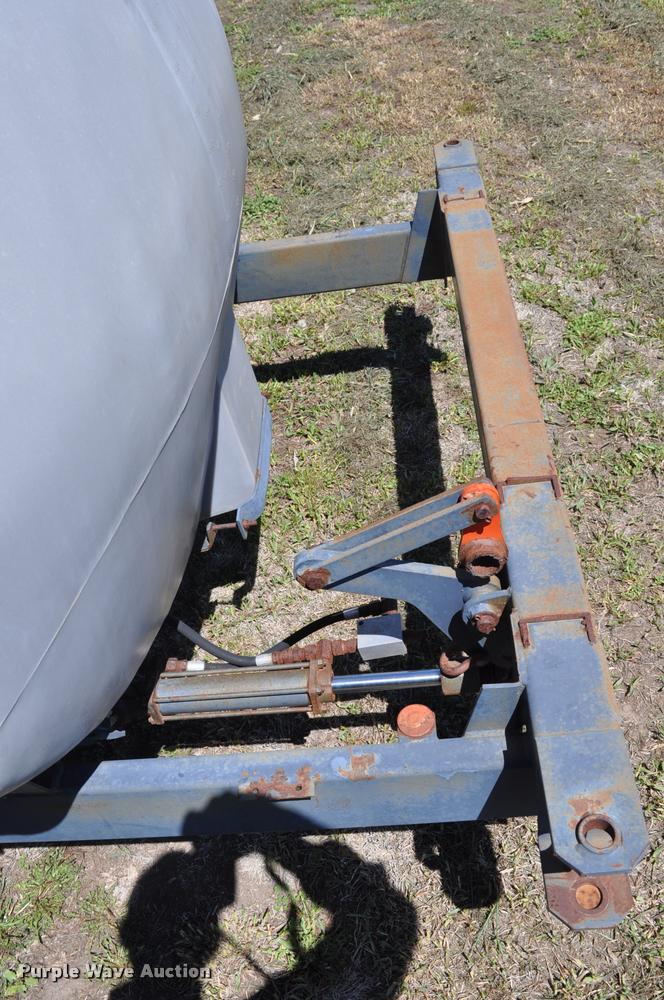 image for item DC6459 Flexi-Coil 62 ferilizer cart