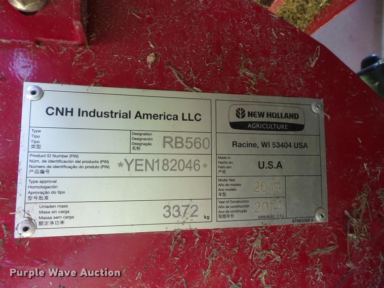 image for item DD9439 2014 New Holland Rollbelt 560 specialty crop baler