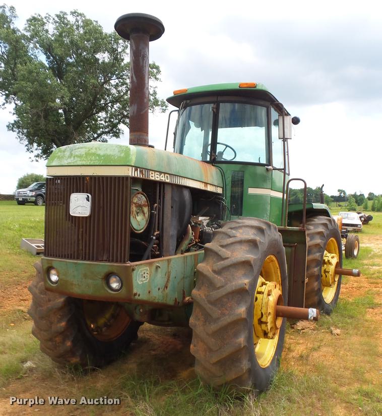 image for item DE9572 1980 John Deere 8640 4WD tractor