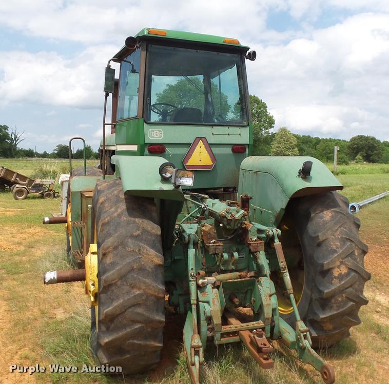 image for item DE9572 1980 John Deere 8640 4WD tractor
