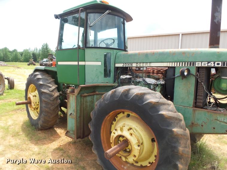 image for item DE9572 1980 John Deere 8640 4WD tractor