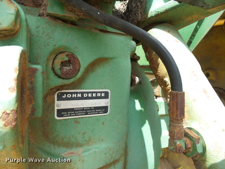 image for item DE9572 1980 John Deere 8640 4WD tractor