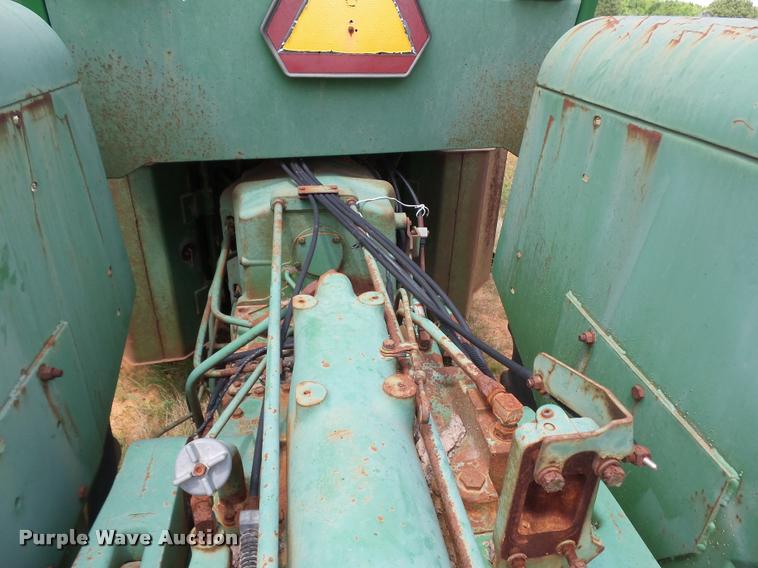 image for item DE9572 1980 John Deere 8640 4WD tractor