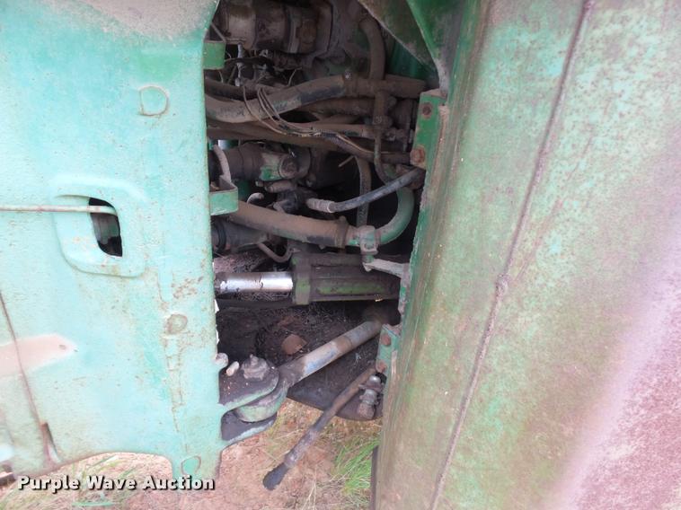 image for item DE9572 1980 John Deere 8640 4WD tractor