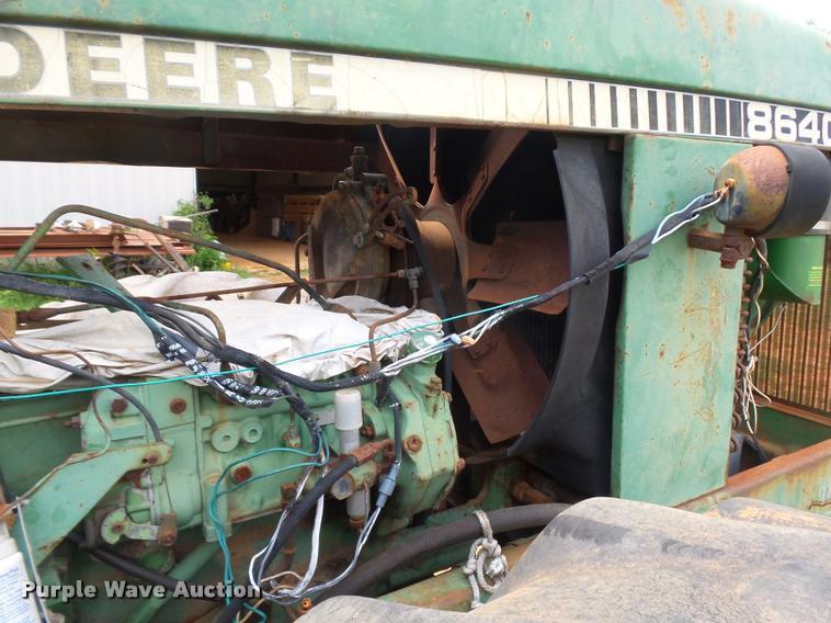 image for item DE9572 1980 John Deere 8640 4WD tractor