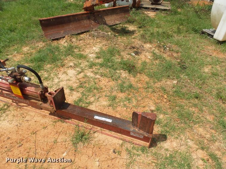 image for item DE9592 Bush Hog LS26A log splitter