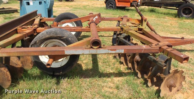 image for item DE9595 Massey-Ferguson 233 disk plow