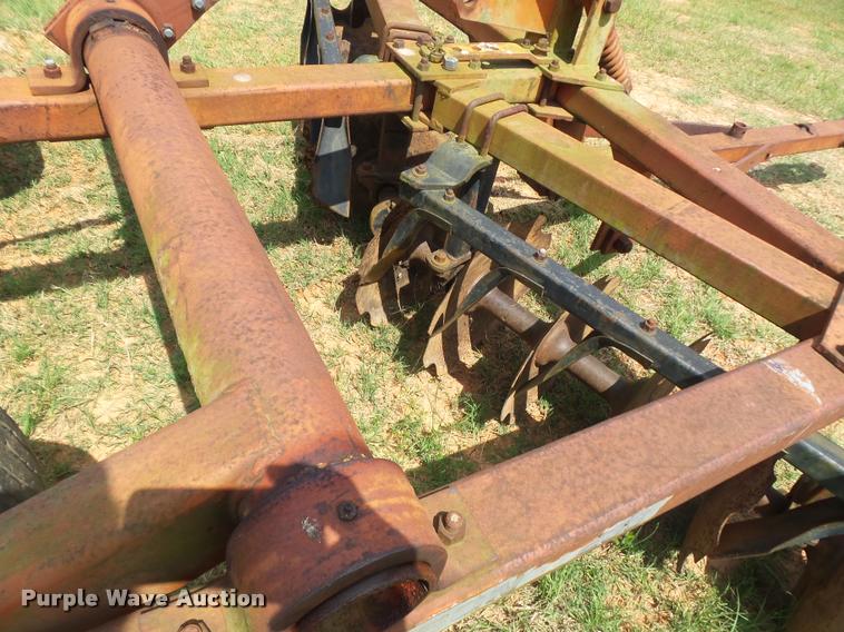 image for item DE9595 Massey-Ferguson 233 disk plow