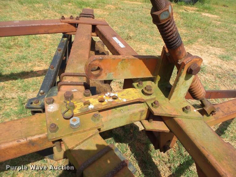 image for item DE9595 Massey-Ferguson 233 disk plow