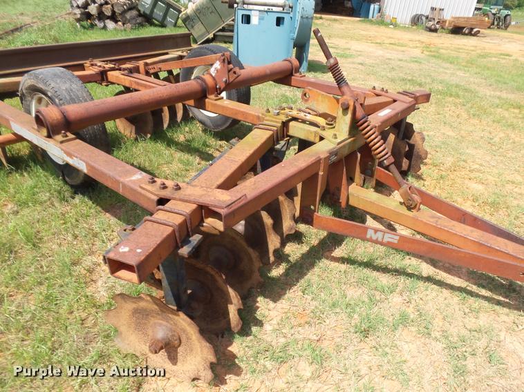 image for item DE9595 Massey-Ferguson 233 disk plow