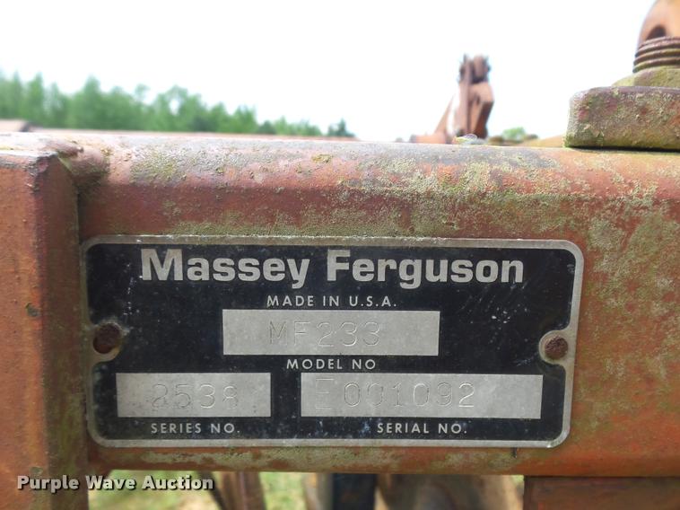 image for item DE9595 Massey-Ferguson 233 disk plow
