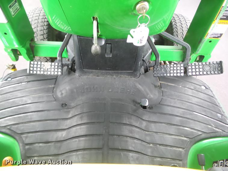 image for item DH9284 2000 John Deere 4200 MFWD tractor