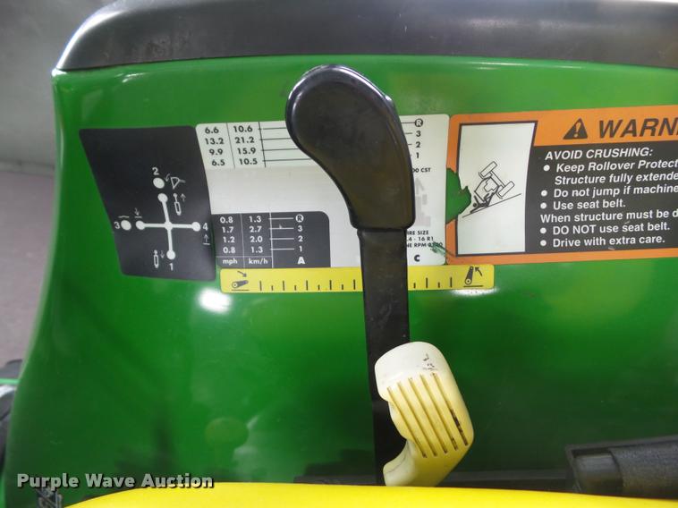 image for item DH9284 2000 John Deere 4200 MFWD tractor