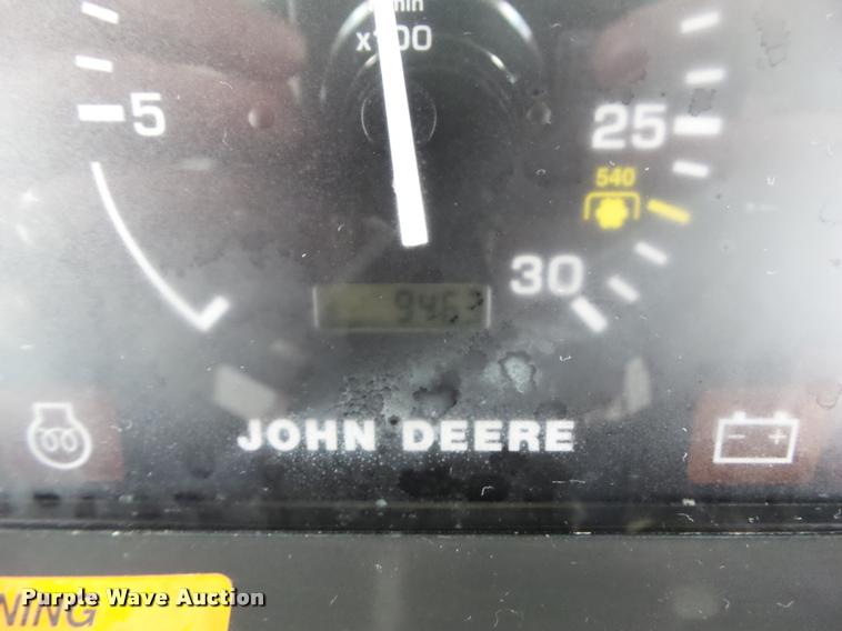 image for item DH9284 2000 John Deere 4200 MFWD tractor