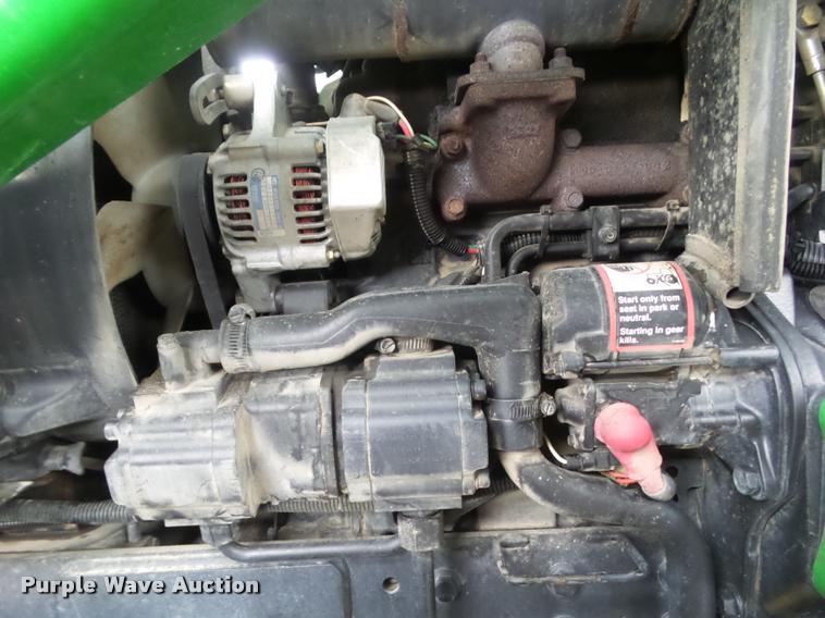 image for item DH9284 2000 John Deere 4200 MFWD tractor