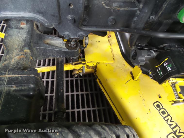 image for item DH9284 2000 John Deere 4200 MFWD tractor