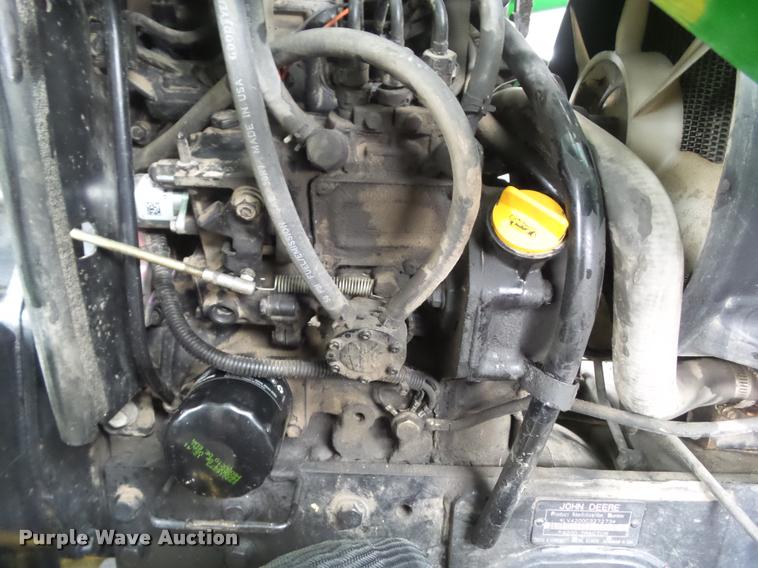 image for item DH9284 2000 John Deere 4200 MFWD tractor